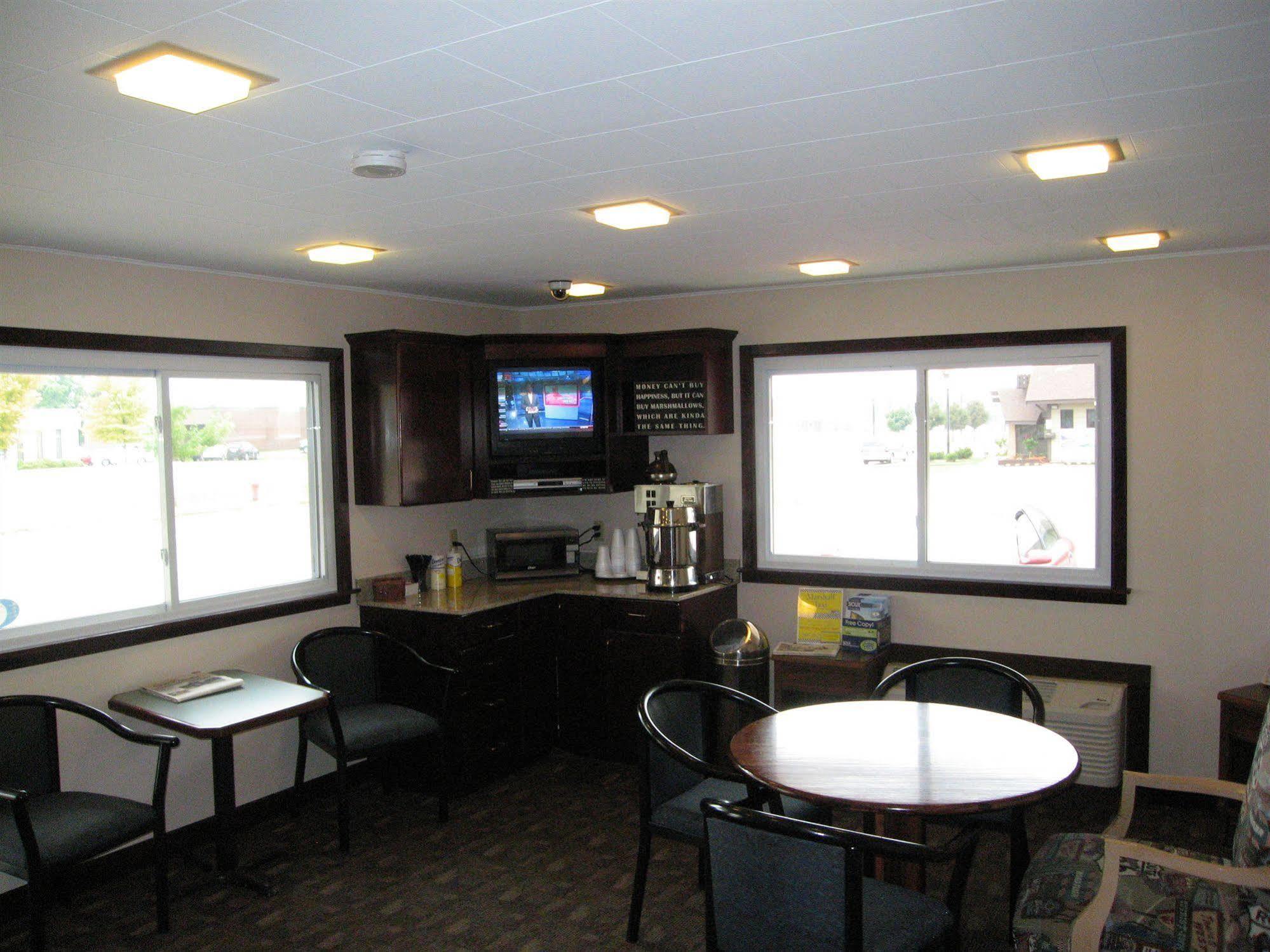 Travelers Lodge Marshall Eksteriør billede